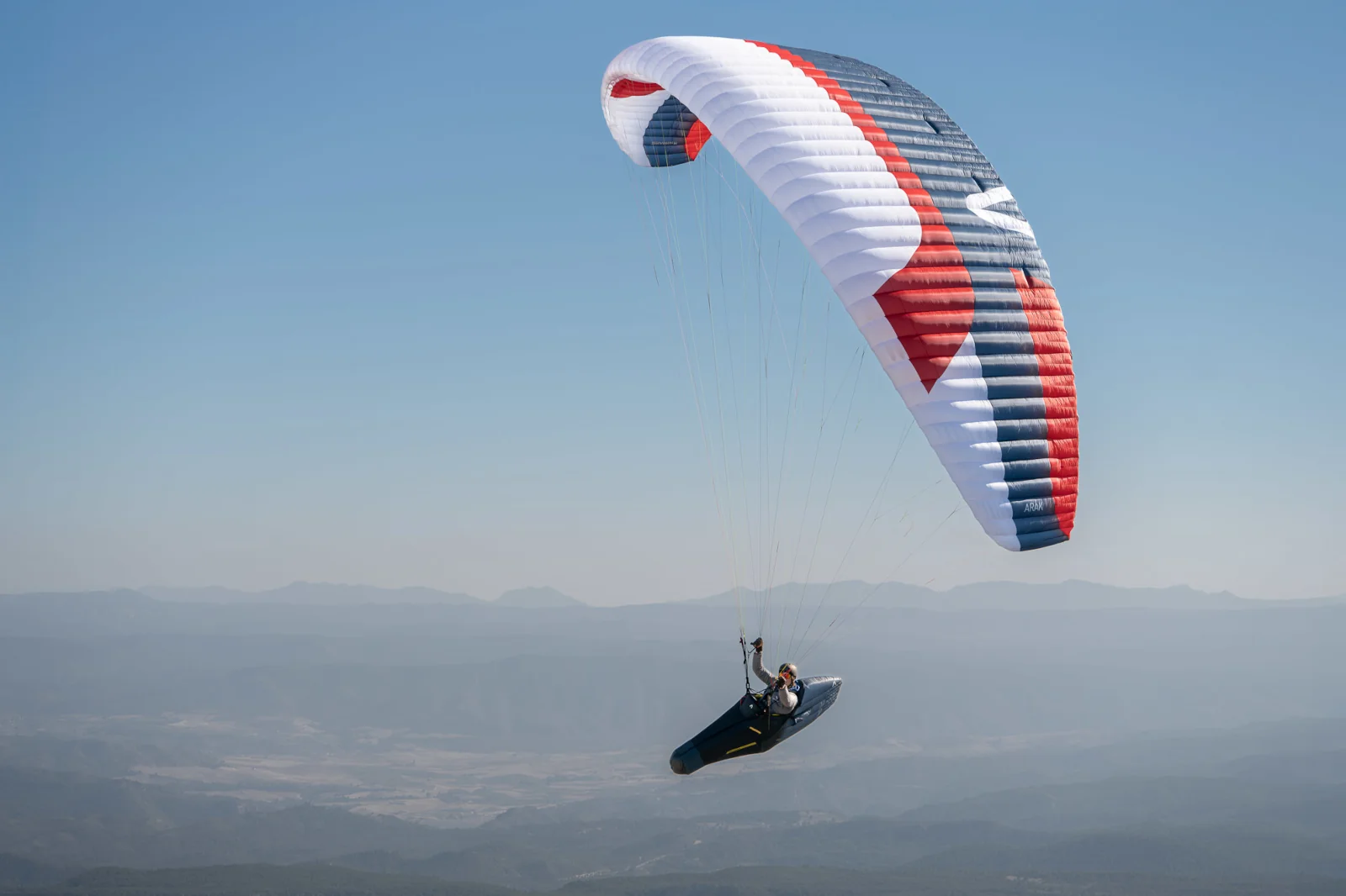 Kurvenflug Paragleiten mit Skywalk ARAK