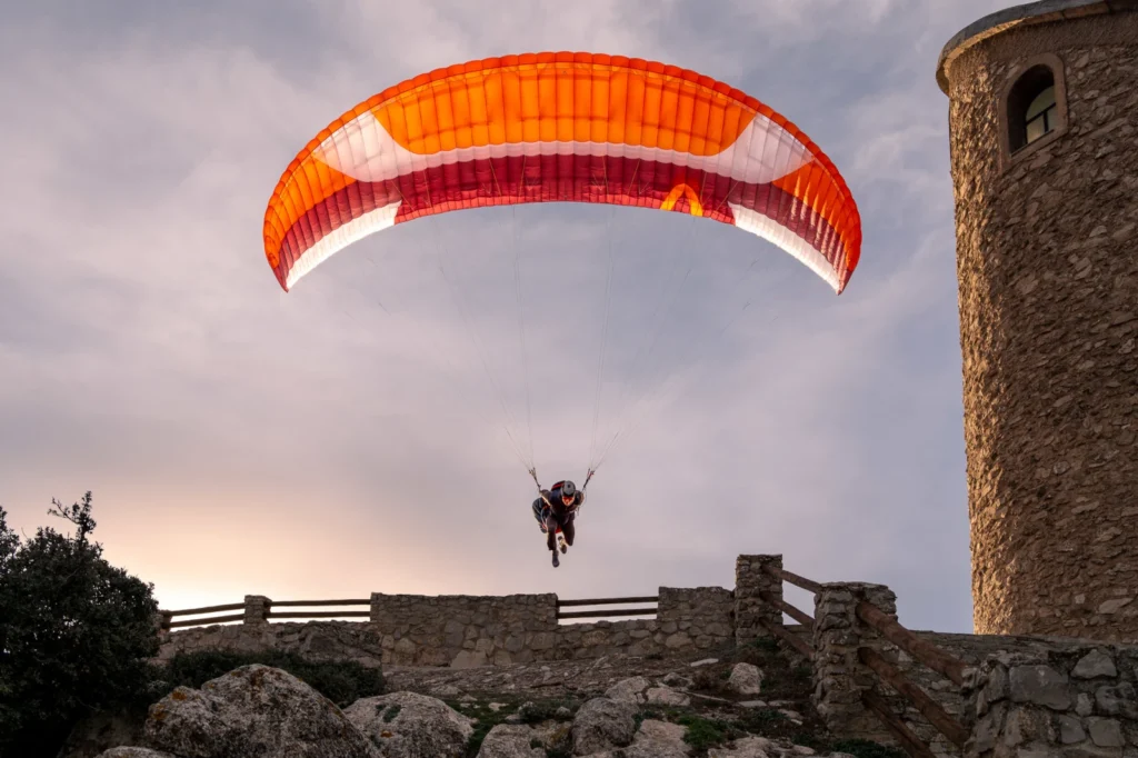Paragleiten Start mit Skywalk ARAK