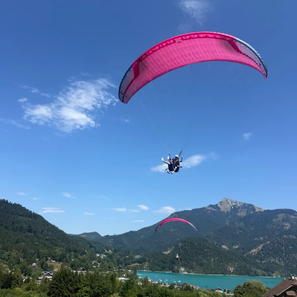 Tandemflieger über die Wolfgangsee